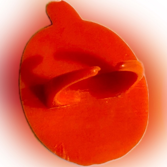 VTG PUMPKIN JACK O LANTERN CHILDRENS KIDS HALLOWEEN TRICK OR TREAT RING PLASTIC - Picture 2 of 8